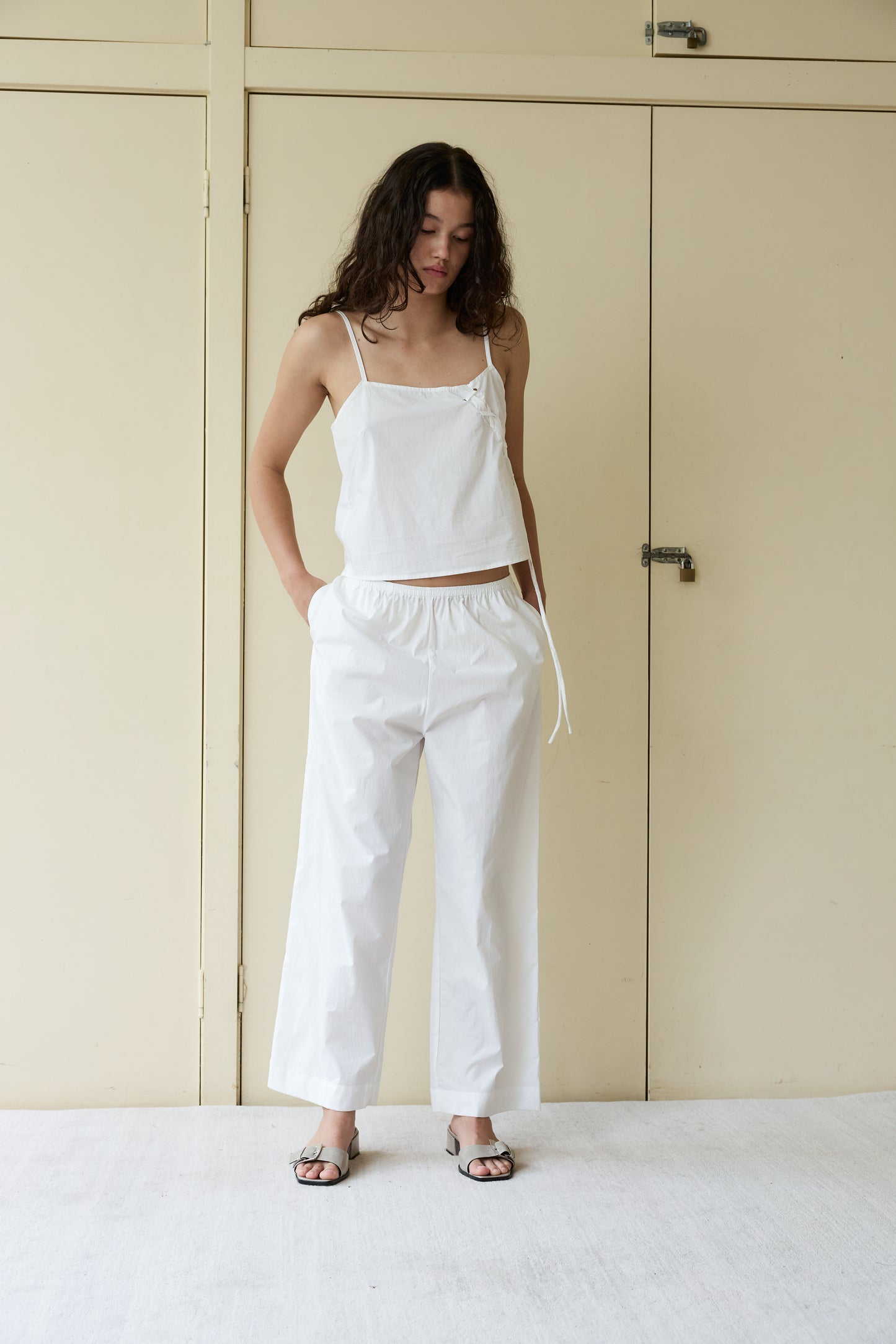 EASE Trouser - White