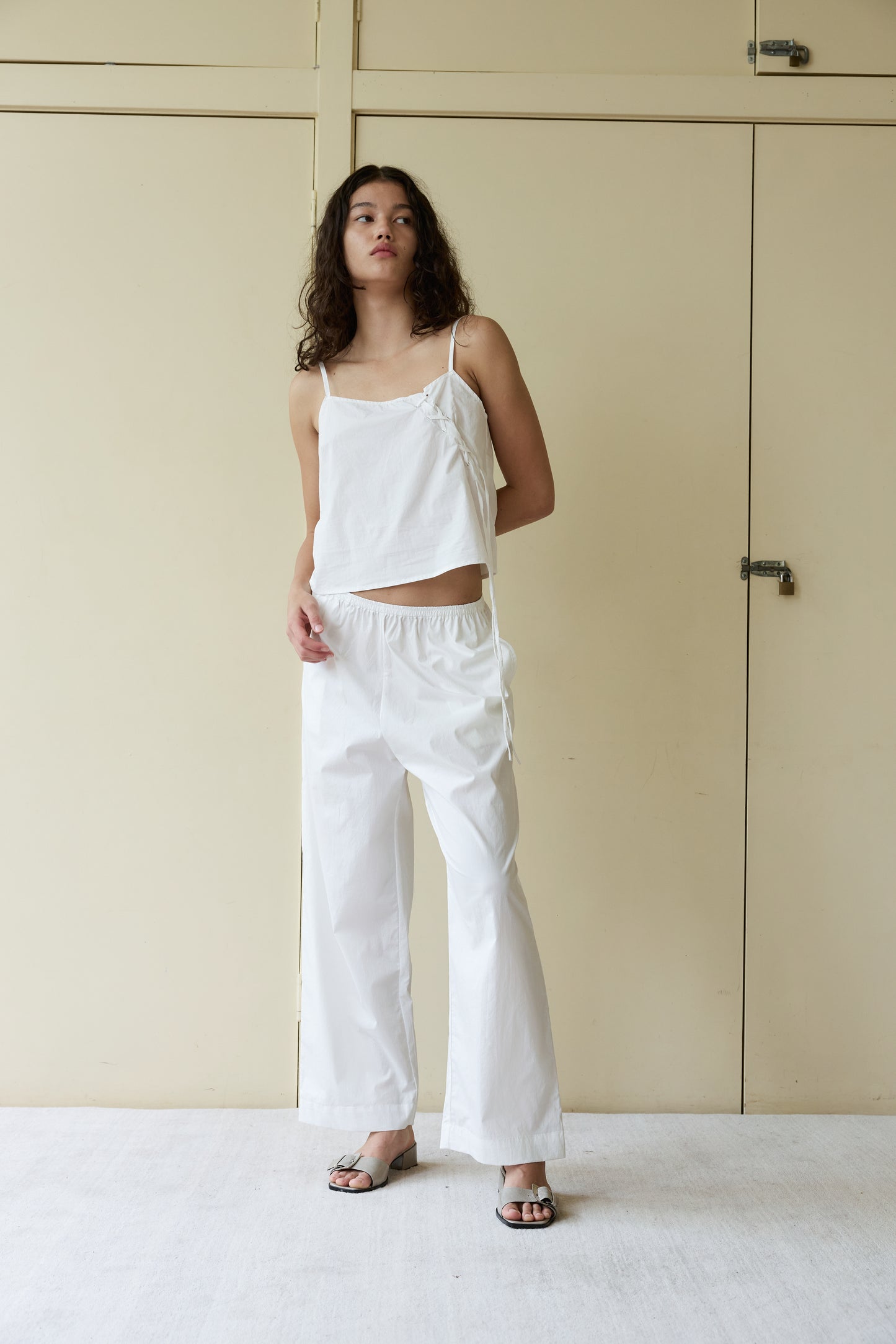 EASE Trouser - White