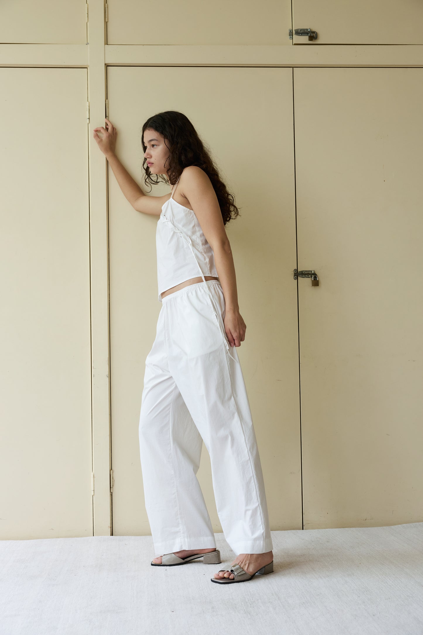 EASE Trouser - White