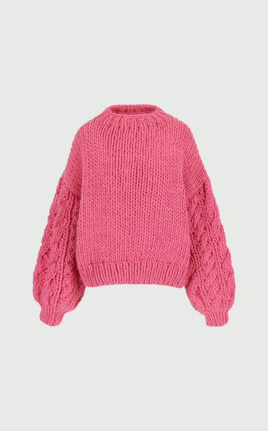 CHUNKY WOOL Cable Sleeve Crew Neck