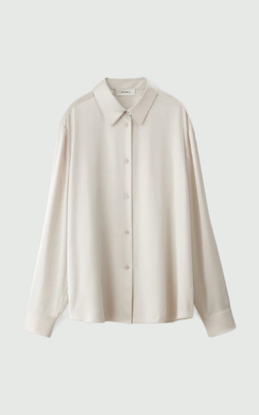 The LONG Sleeved Button-Up Shirt - Champagne