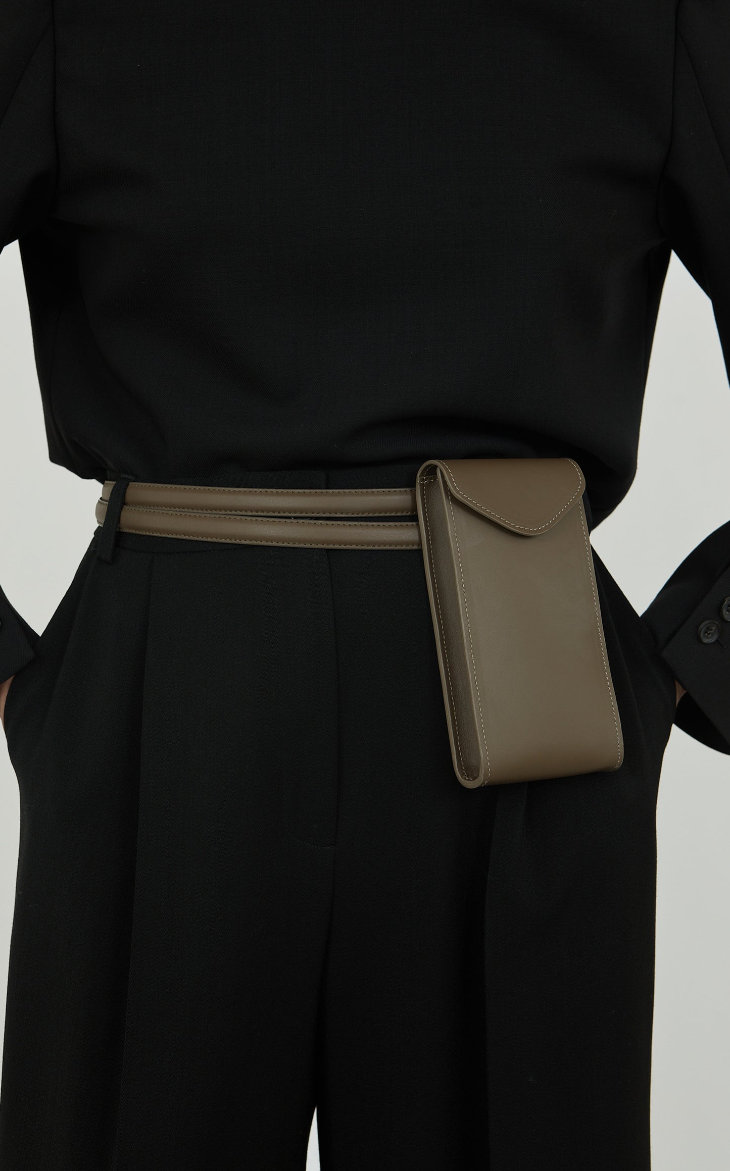 ITA Phone Belt Bag - Smoked Moss